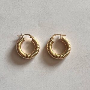 18k solid yellow gold hoop earrings